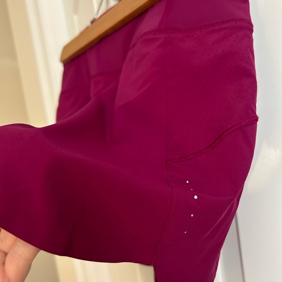EUC Fuchsia Athleta Running (fitness) Skirt | Size Small petite - Picture 2 of 8